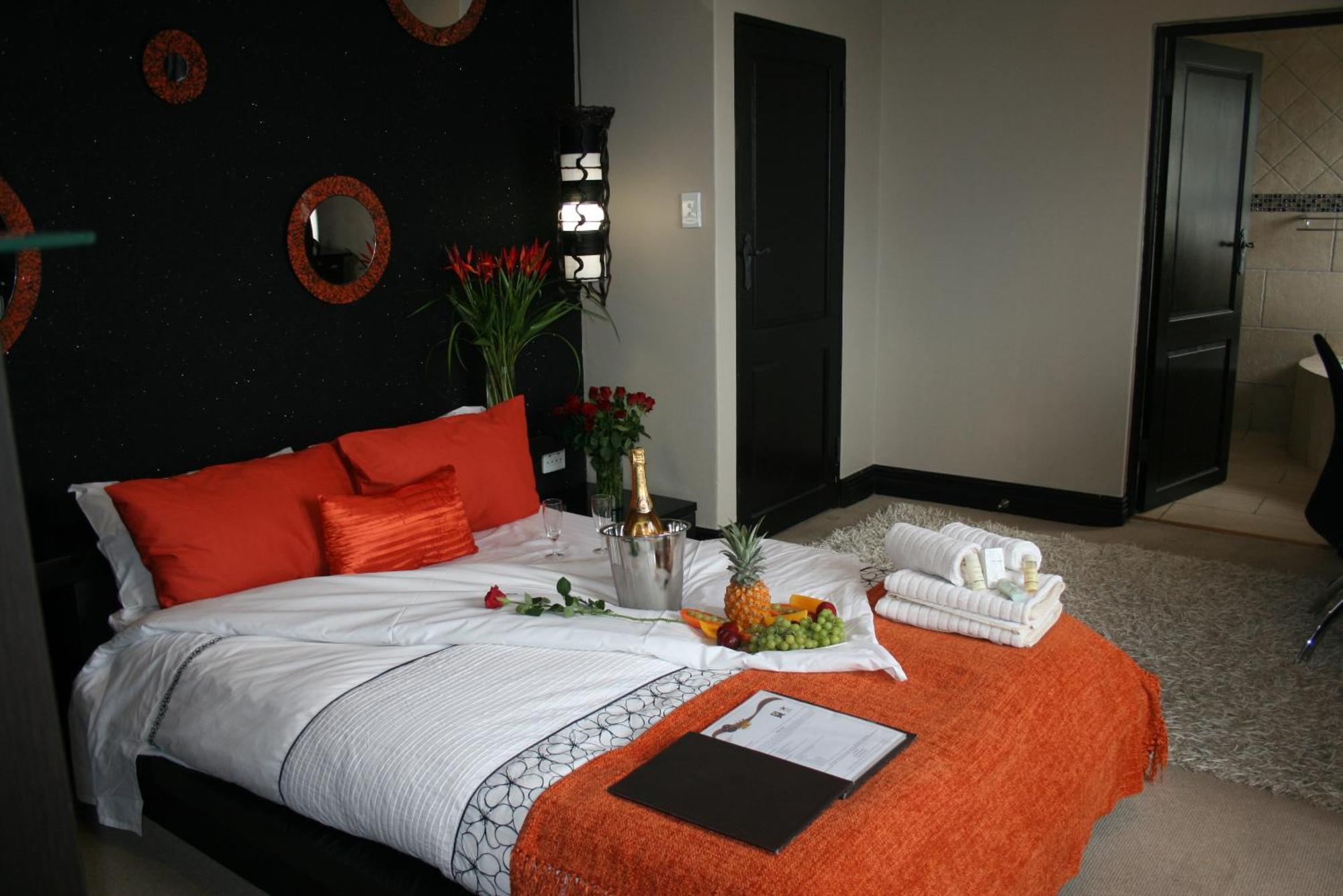 Africa Paradise - Or Tambo Airport Boutique Hotel Беноні Екстер'єр фото